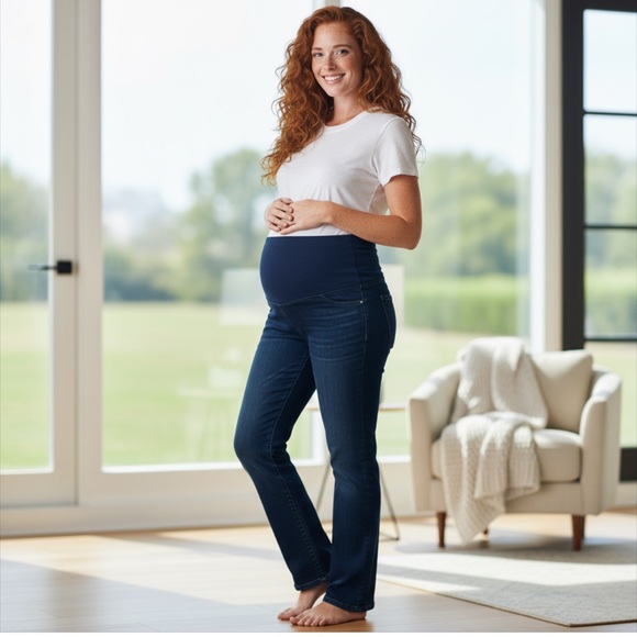 Pants - New Chelsea maternity jeans size 29